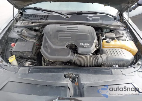 2016 Dodge Challenger Sxt z USA, uszkodzony, nr VIN 2C3CDZAG2GH263568